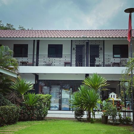 麦岛 河内之家旅馆酒店 外观 照片